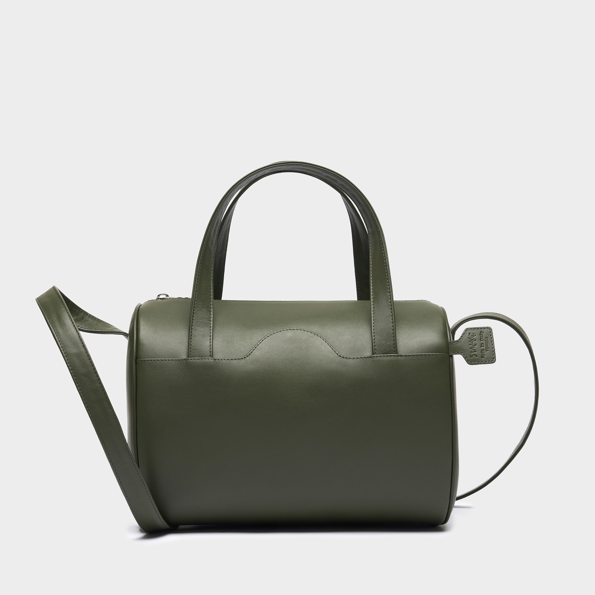 p2-leather-bag-black-fronte